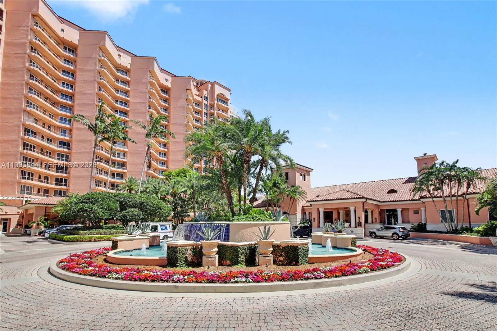 60 Edgewater Dr # 3G, Coral Gables, FL 33133