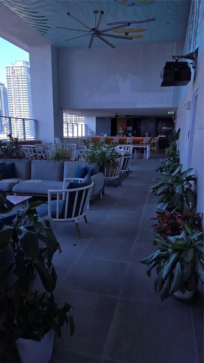 227 NE 2nd St # 1613, Miami, FL 33132 photo 11
