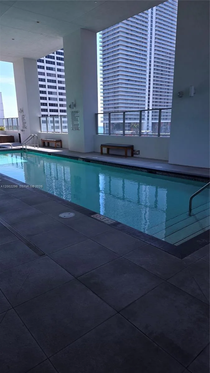 227 NE 2nd St # 1613, Miami, FL 33132 photo 13