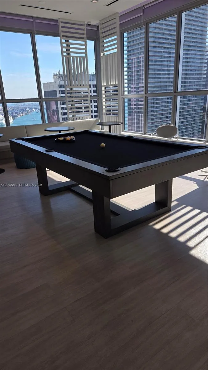 227 NE 2nd St # 1613, Miami, FL 33132 photo 6