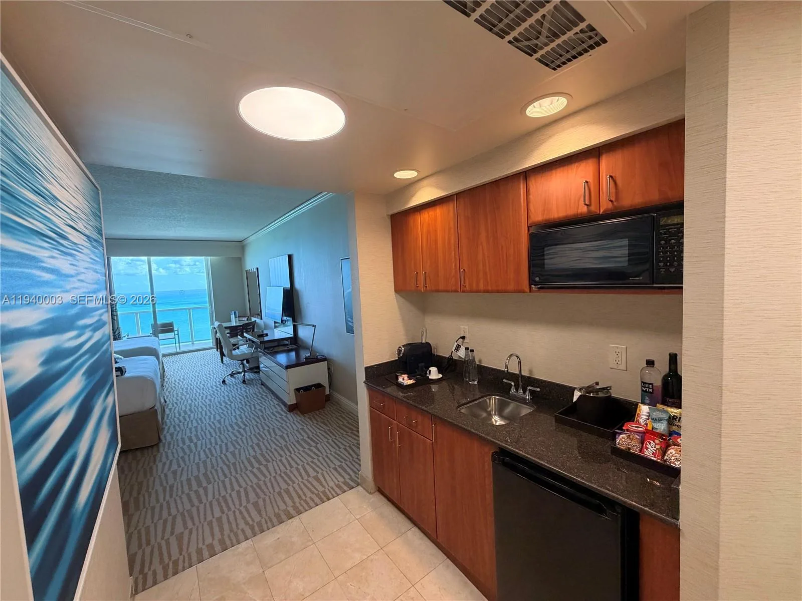 18001 Collins Ave # 2312, Sunny Isles Beach, FL 33160 photo 3