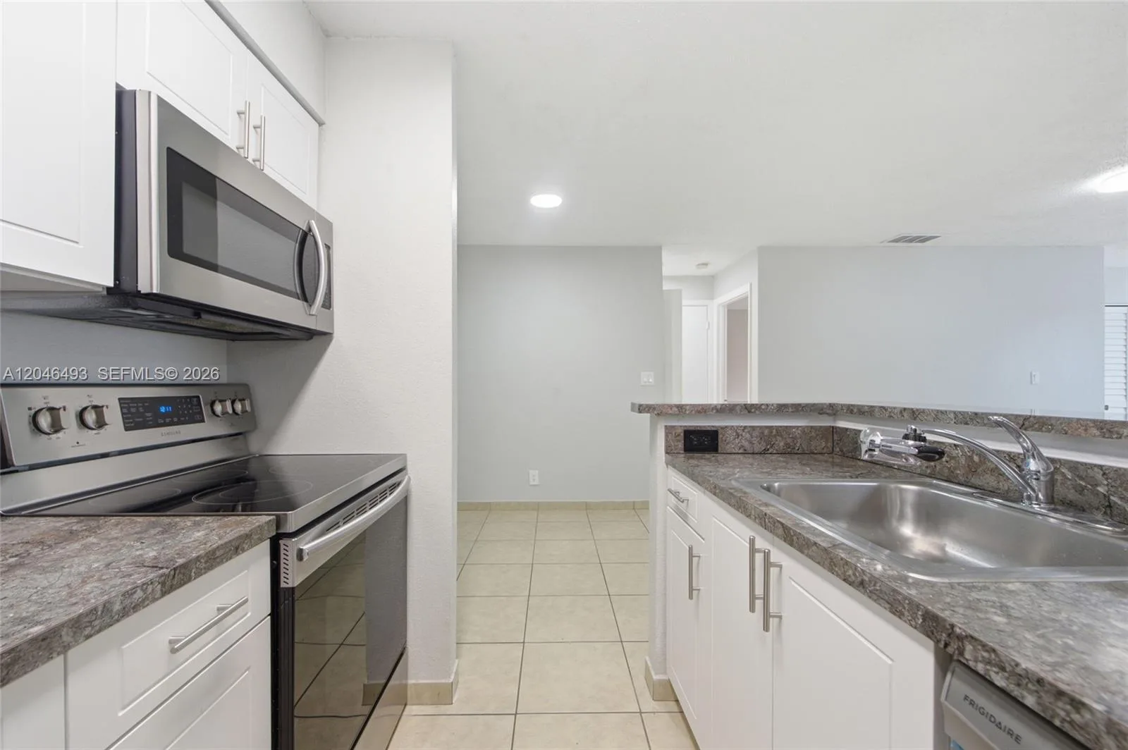 2846 S University Dr # 4104, Davie, FL 33328 photo 8