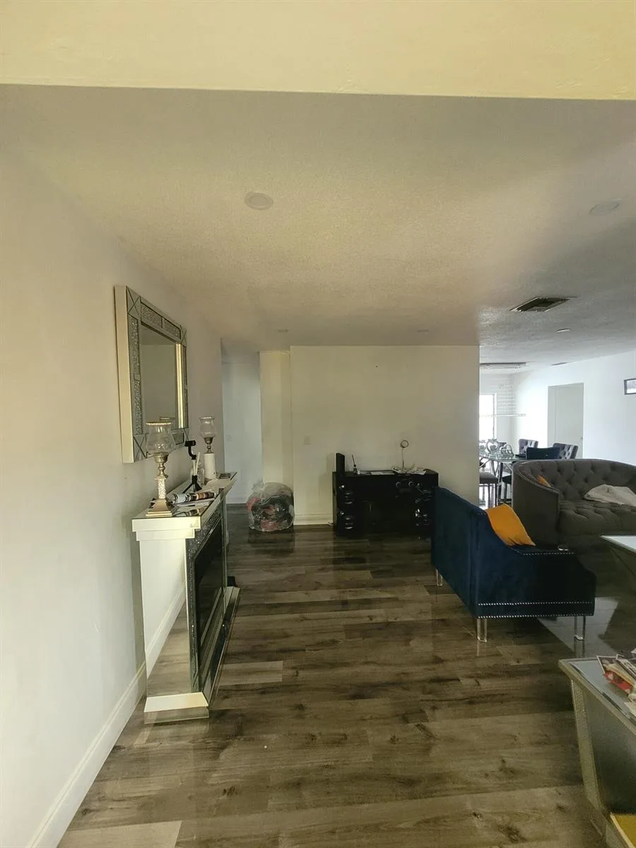 6641 Emerald Lake Drive, Miramar, FL 33023 photo 4