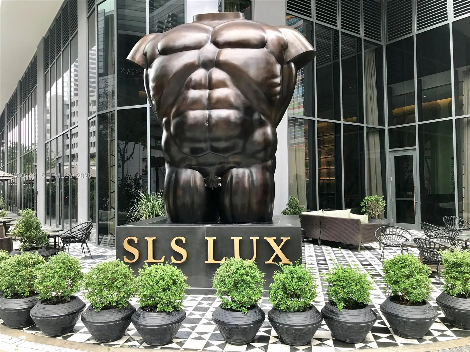 801 S Miami Ave # 1502, Miami, FL 33130