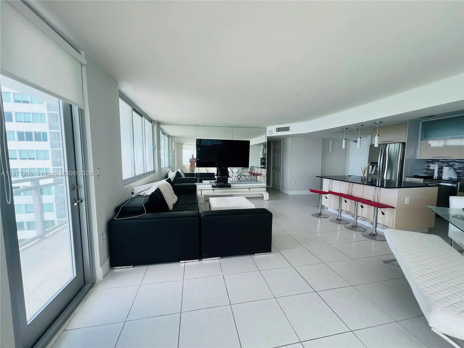 7135 Collins Ave # 1406, Miami Beach, FL 33141 photo 10