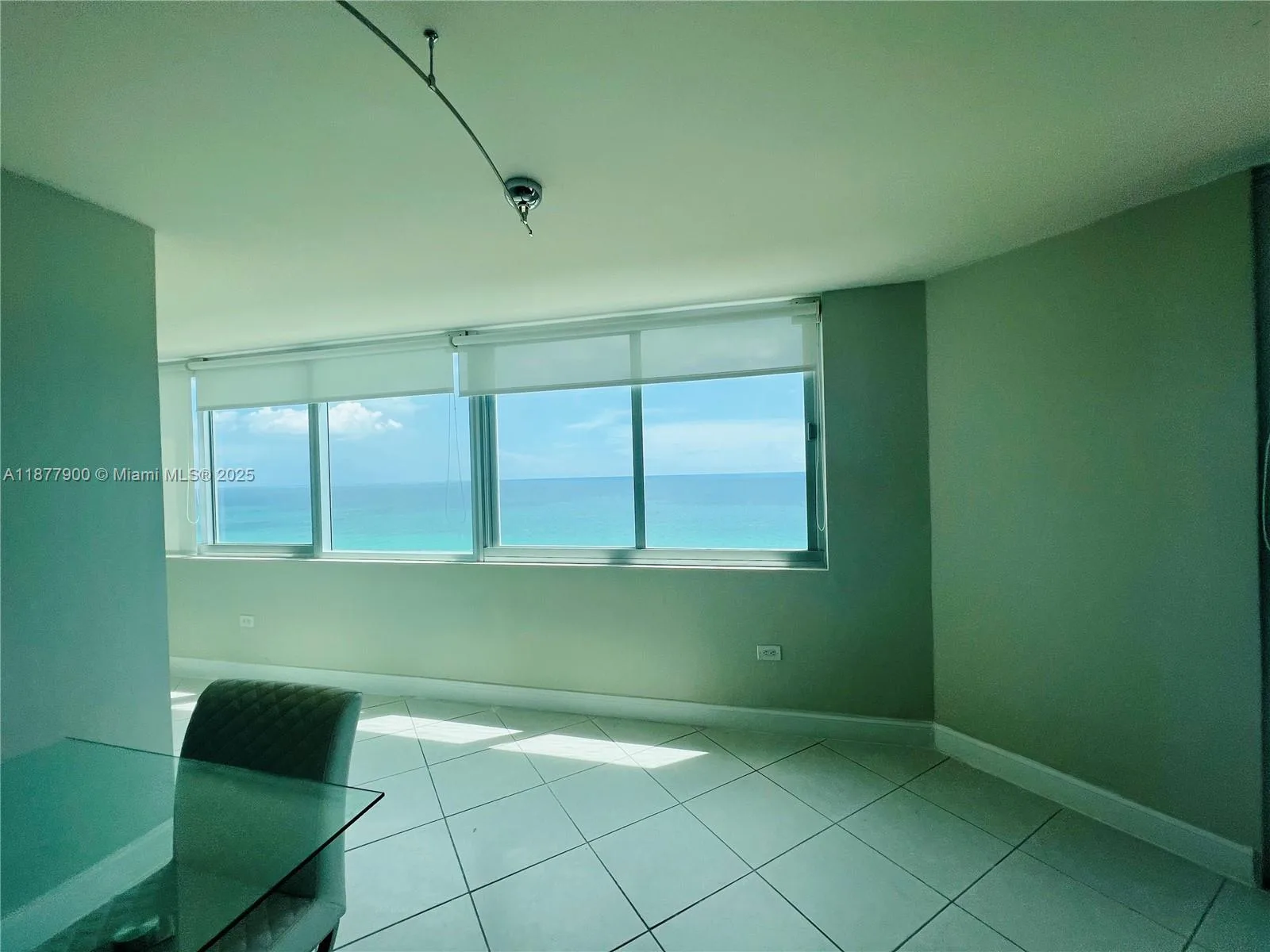7135 Collins Ave # 1406, Miami Beach, FL 33141 photo 3
