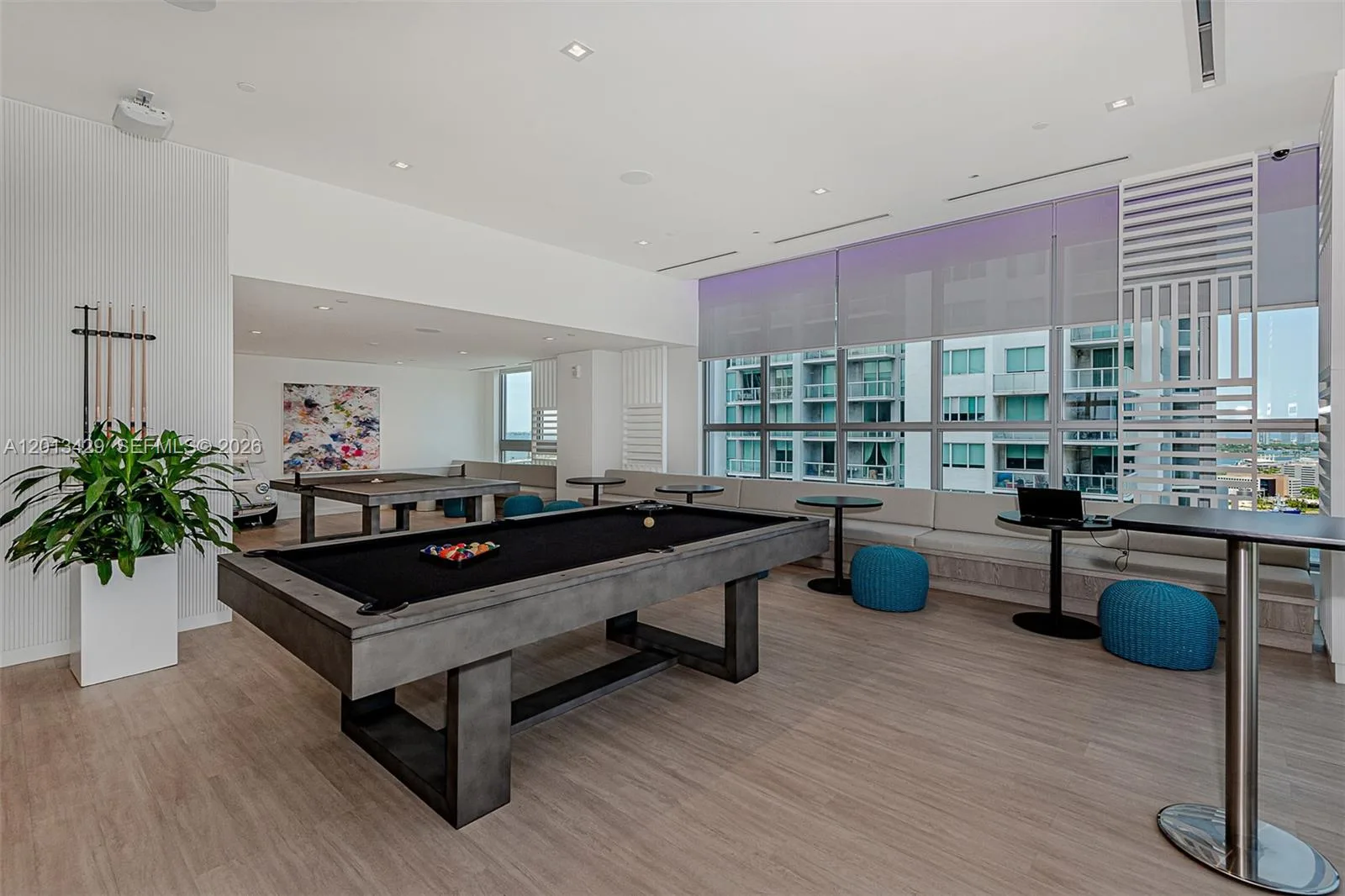 227 NE 2nd St # 2206, Miami, FL 33132 photo 3