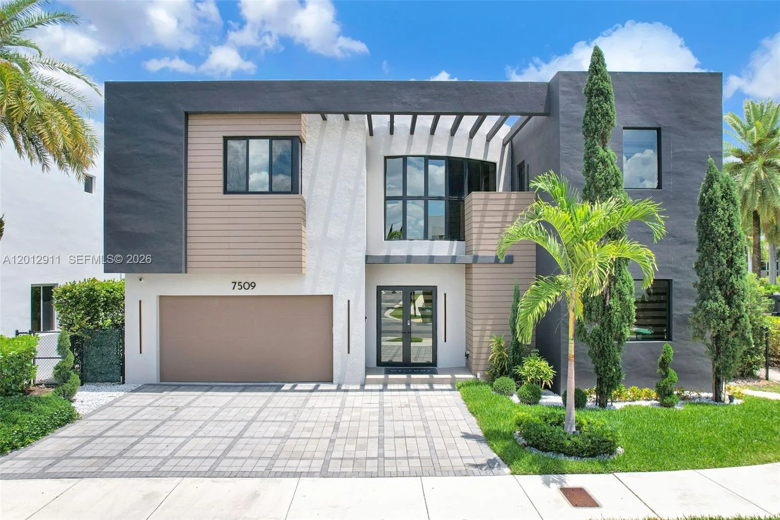 7509 NW 99th Ave, Doral, FL 33178 photo 2