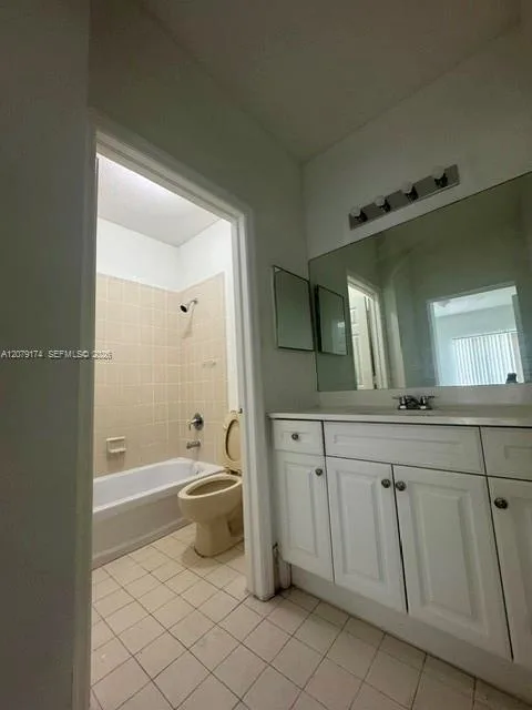 3632 NW 30th Ct # 10F, Lauderdale Lakes, FL 33311 photo 8