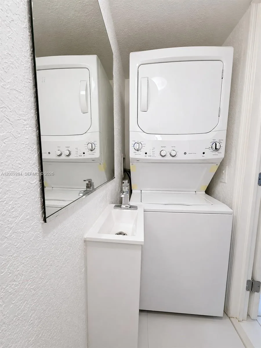 1300 W 47th Pl # 218A, Hialeah, FL 33012 photo 10