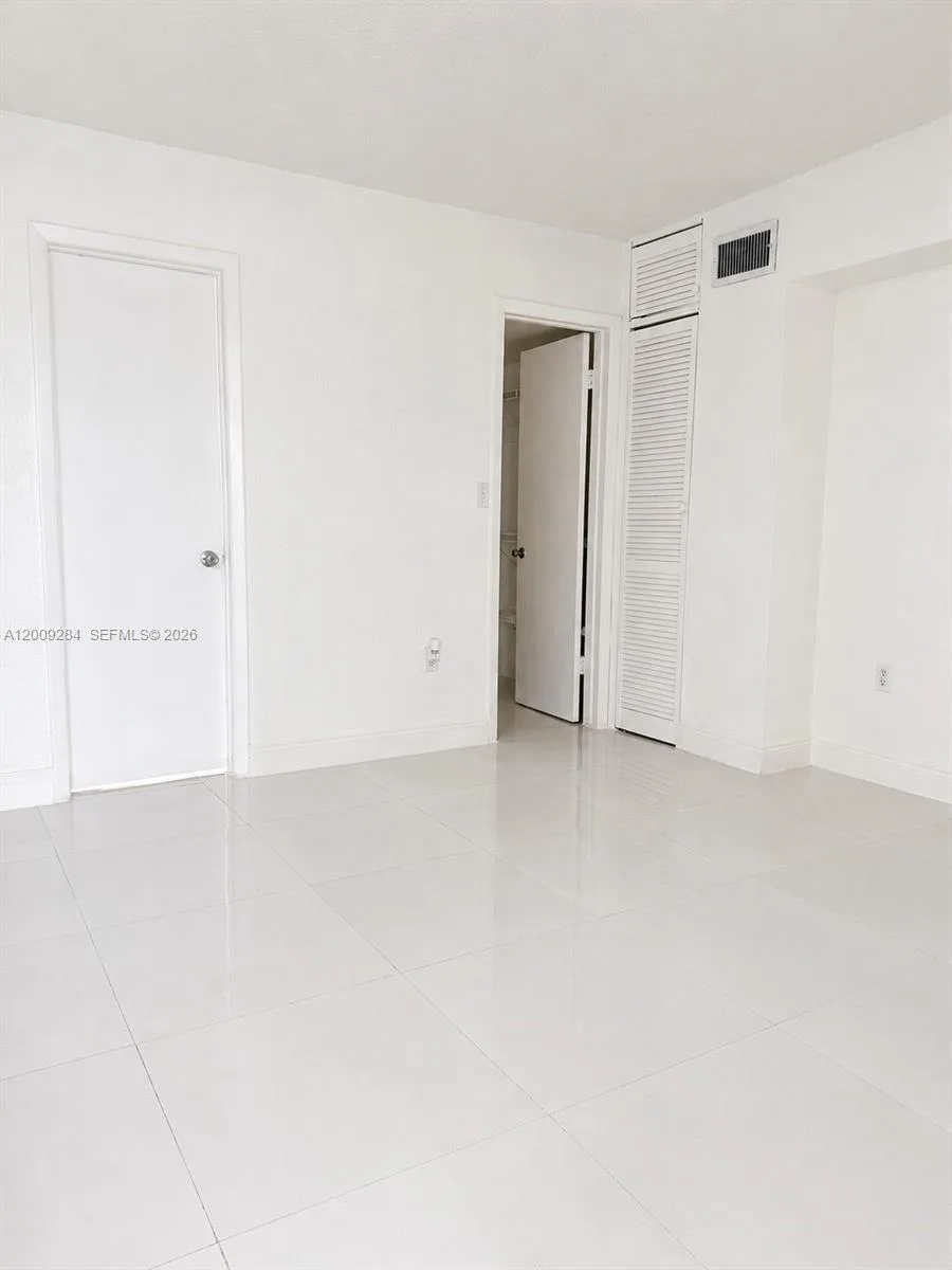 1300 W 47th Pl # 218A, Hialeah, FL 33012 photo 12