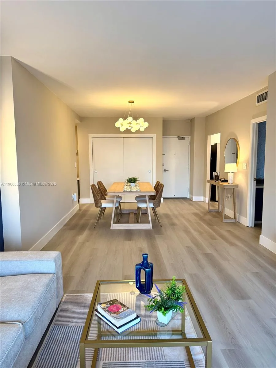 300 Bayview Dr # 1801, Sunny Isles Beach, FL 33160 photo 6