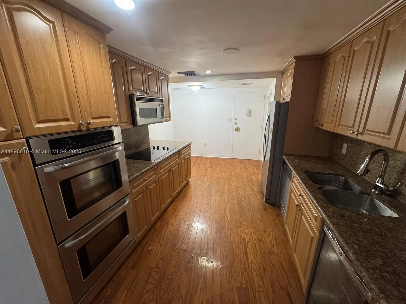 5255 Collins Ave # 11B, Miami Beach, FL 33140 photo 11