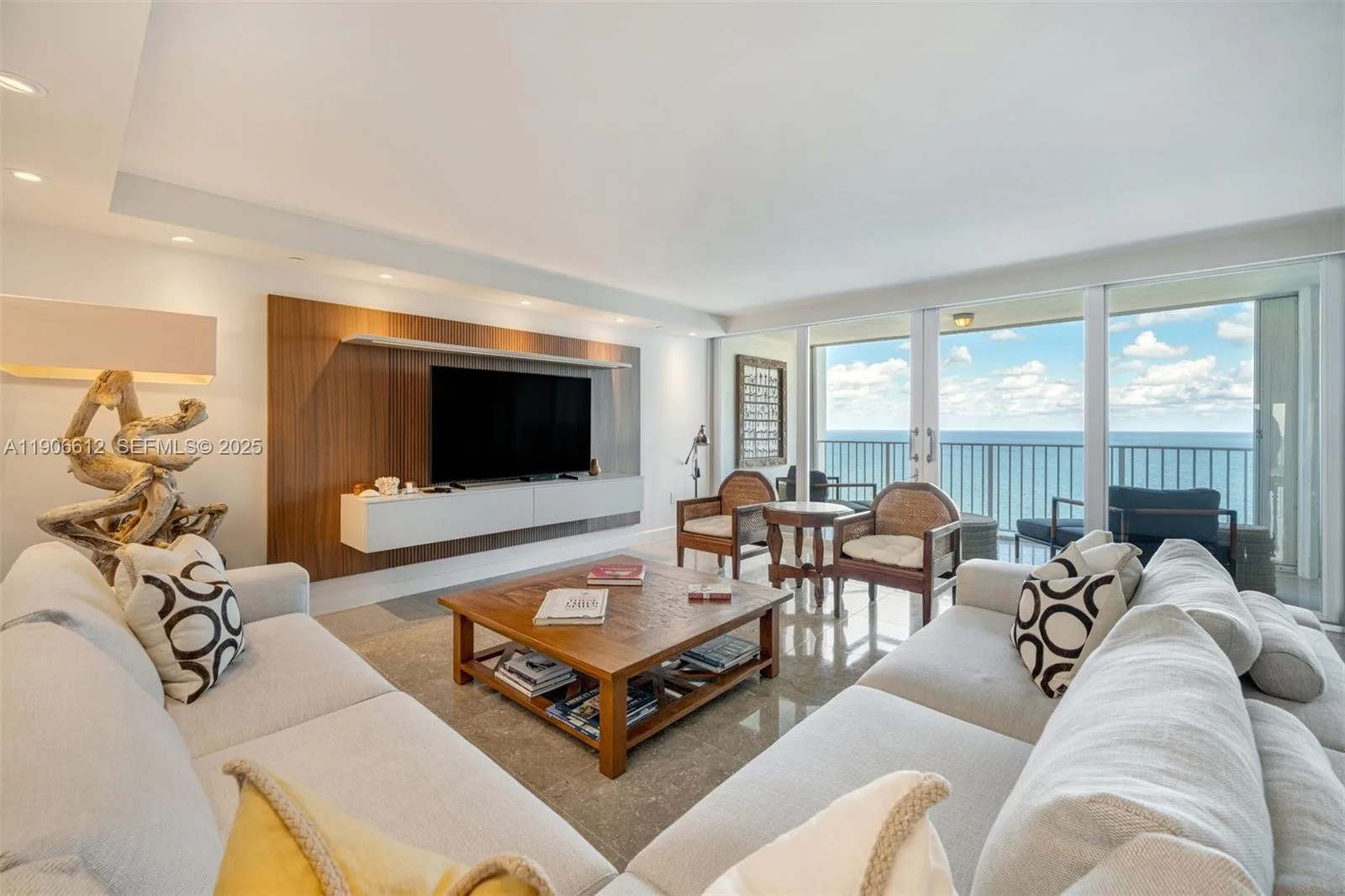 881 Ocean Dr # 26B, Key Biscayne, FL 33149