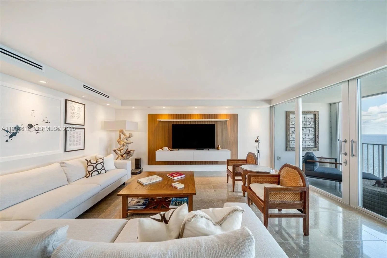 881 Ocean Dr # 26B, Key Biscayne, FL 33149 photo 2