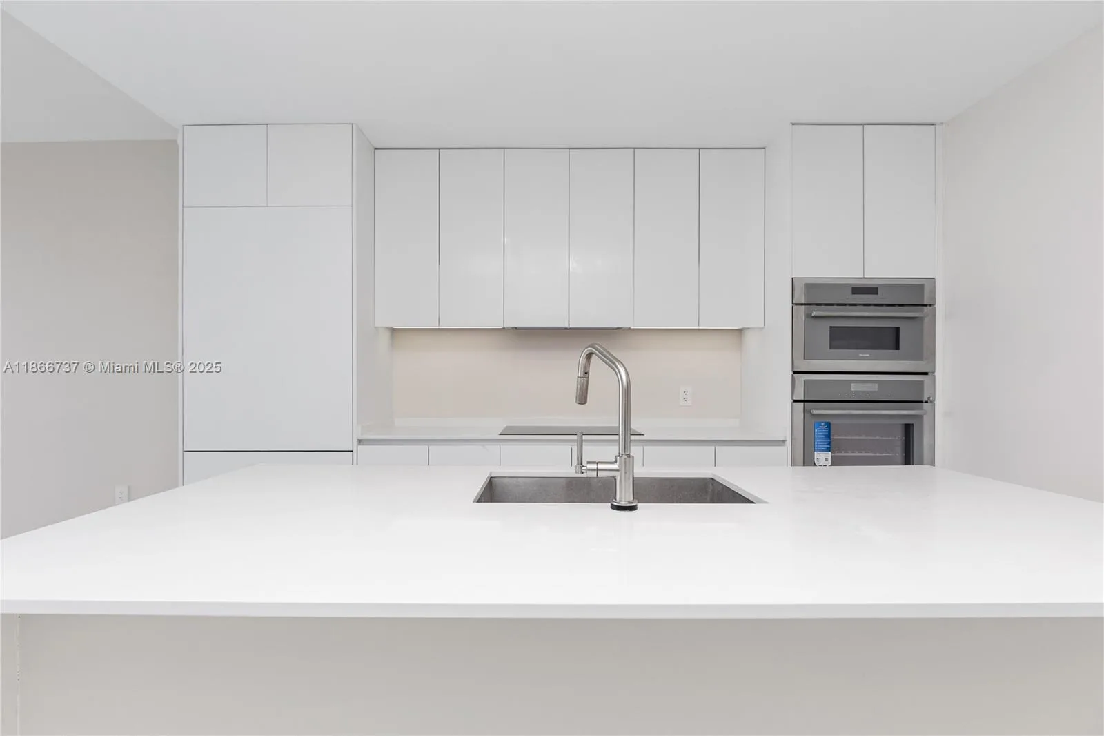 700 NE 24th St # 4206, Miami, FL 33137 photo 9