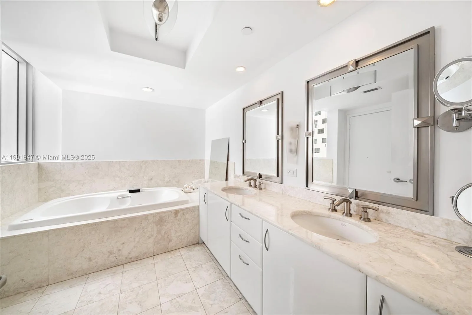 1331 Brickell Bay Dr # 1908, Miami, FL 33131 photo 11