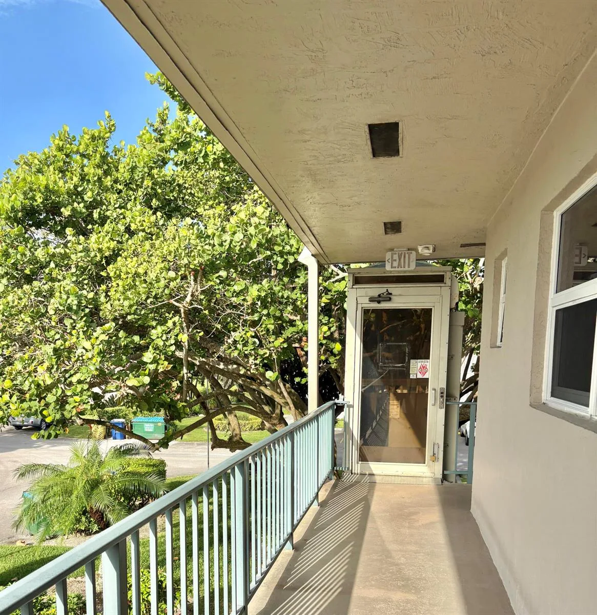 209 OXFORD 200, West Palm Beach, FL 33417 photo 7