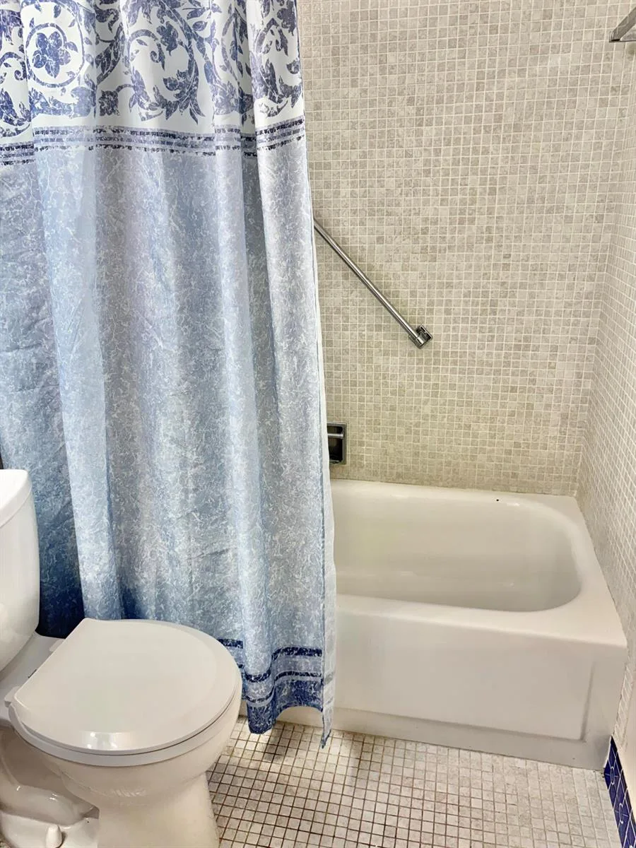 209 OXFORD 200, West Palm Beach, FL 33417 photo 8