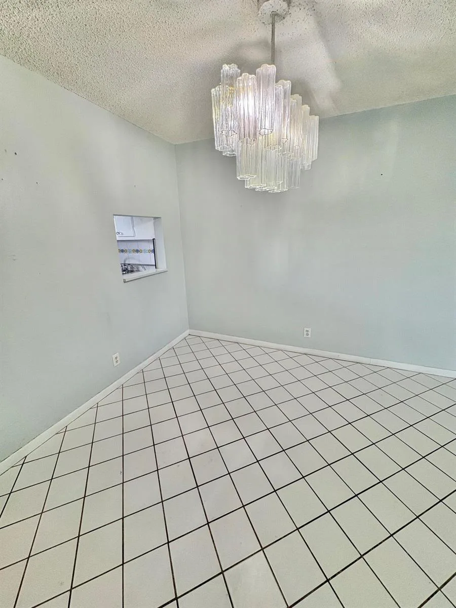 209 OXFORD 200, West Palm Beach, FL 33417 photo 9