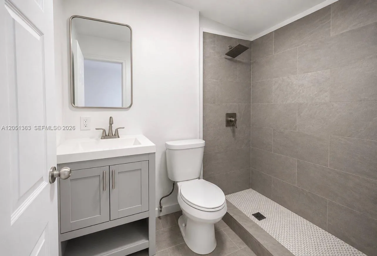 1872 NW 1st St # 3, Miami, FL 33125 photo 6