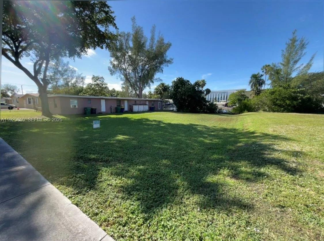 157 NW 14th Way, Dania Beach, FL 33004 photo 4