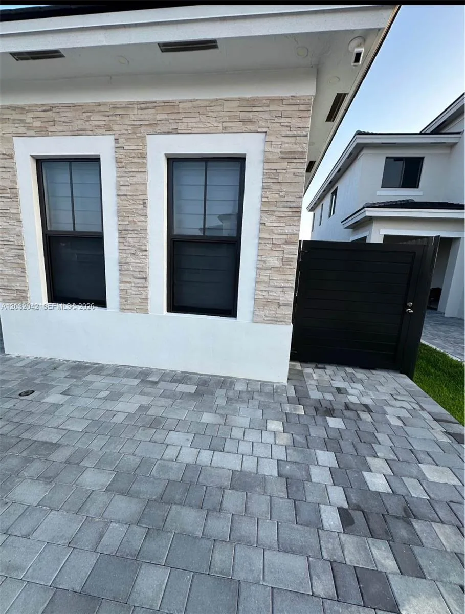 14429 SW 19th St # 1, Miami, FL 33175