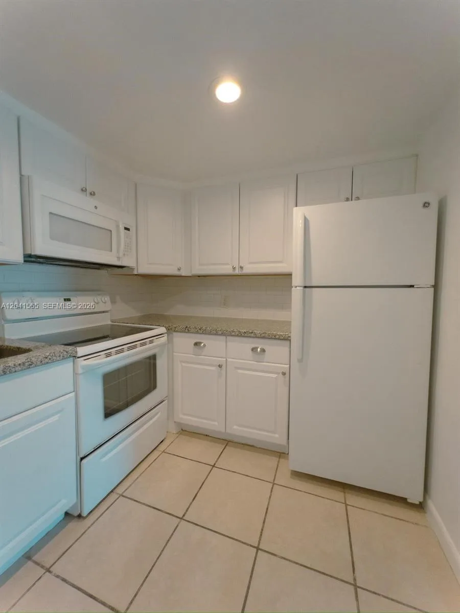 13335 Arch Creek Rd # 5, North Miami, FL 33181 photo 3