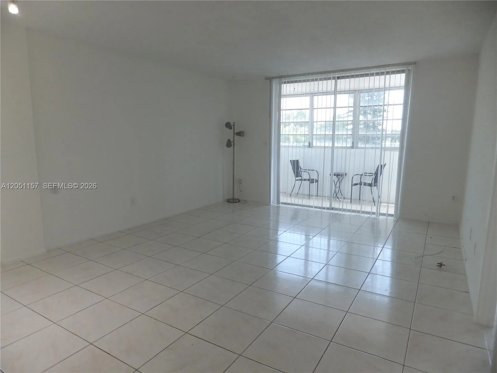16410 Miami Dr # 209, North Miami Beach, FL 33162 photo 2