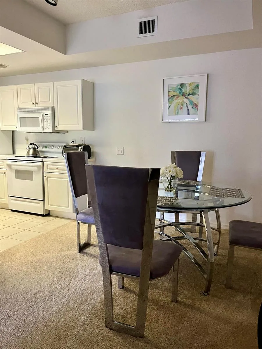 2806 VERONIA Drive # 113, Palm Beach Gardens, FL 33410 photo 4