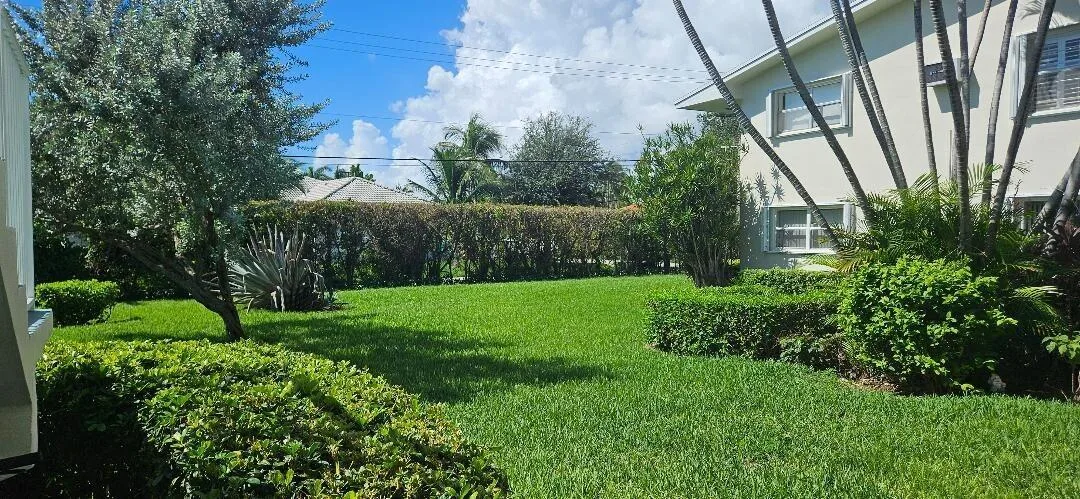 880 W Horizons # 111, Boynton Beach, FL 33435