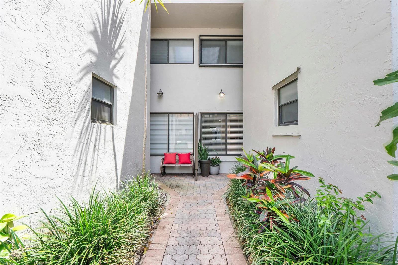9717 N New River Canal Road # 409, Plantation, FL 33324 photo 2