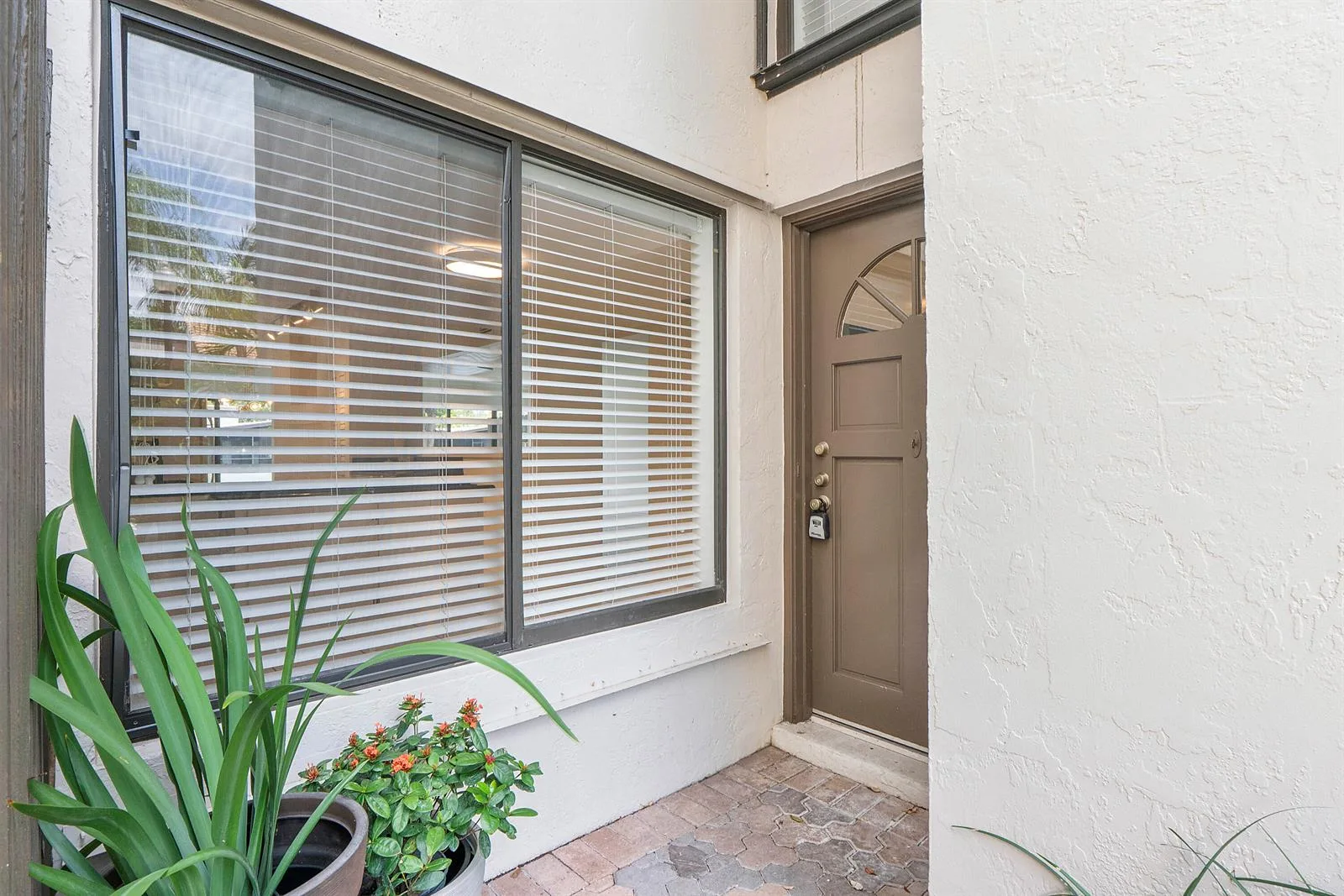 9717 N New River Canal Road # 409, Plantation, FL 33324 photo 3