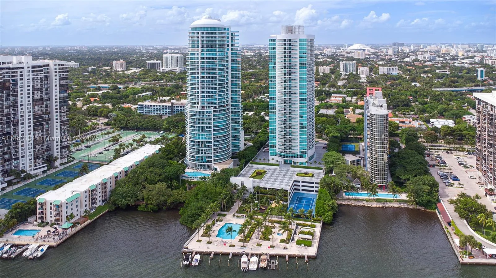 2101 Brickell Ave # 905, Miami, FL 33129
