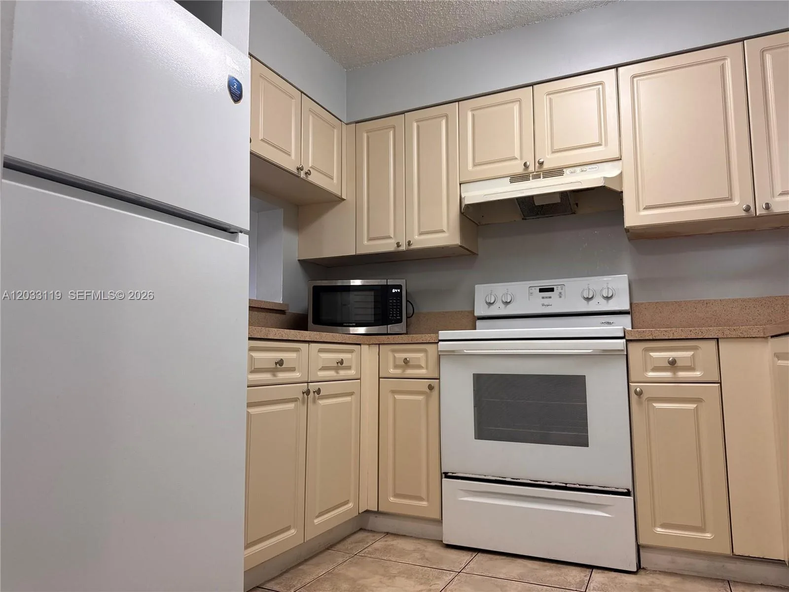 14931 SW 82nd Ln # 18-403, Miami, FL 33193