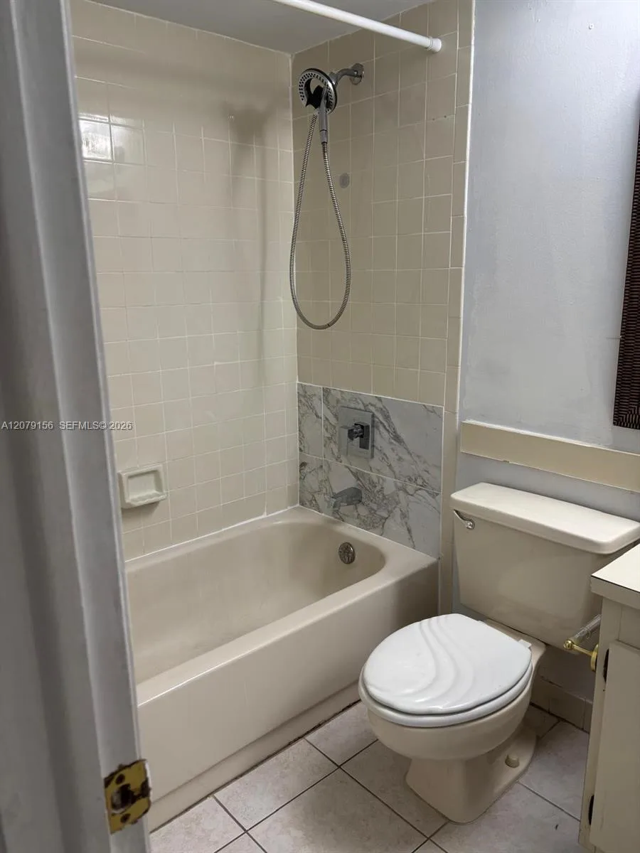 18290 NW Mediterranean Blvd # 7-5, Hialeah, FL 33015 photo 13