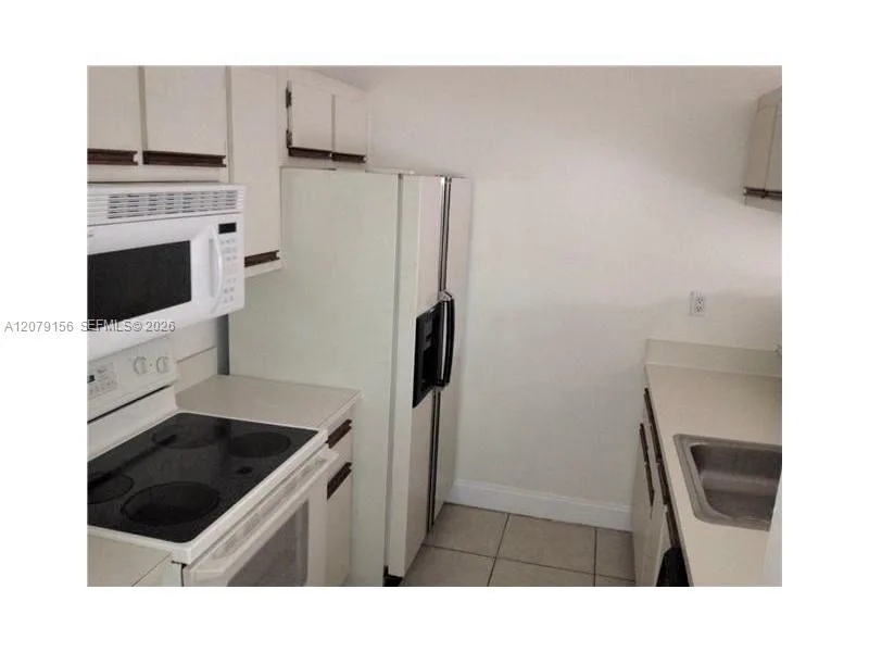 18290 NW Mediterranean Blvd # 7-5, Hialeah, FL 33015 photo 7