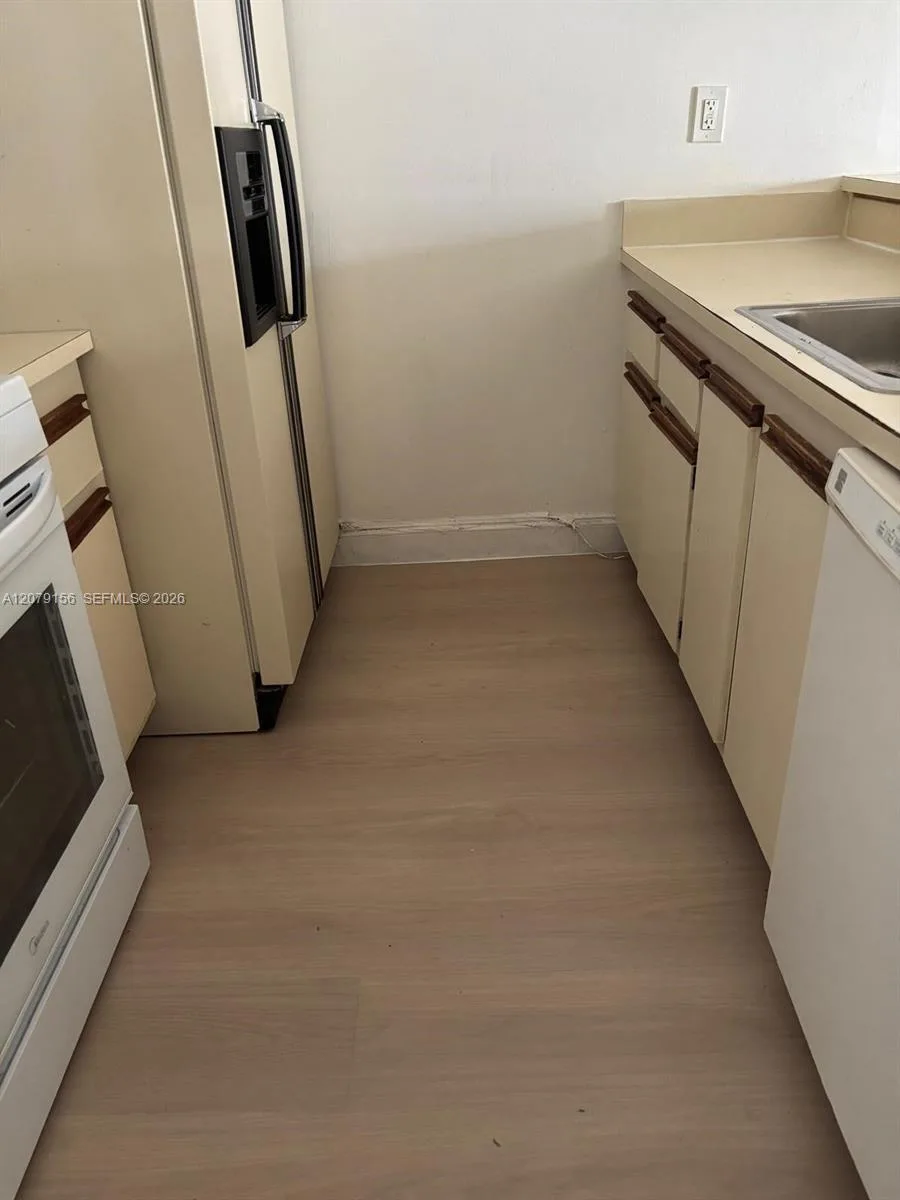18290 NW Mediterranean Blvd # 7-5, Hialeah, FL 33015 photo 8