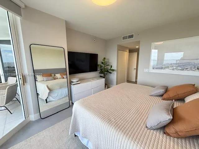 4779 Collins Ave # 2506, Miami Beach, FL 33140 photo 11