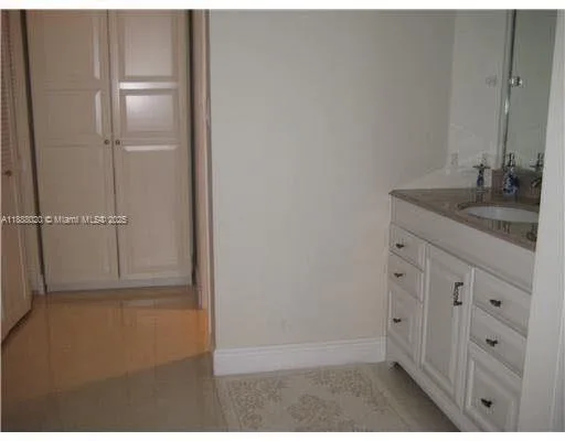 500 Bayview Dr # 1230, Sunny Isles Beach, FL 33160 photo 11