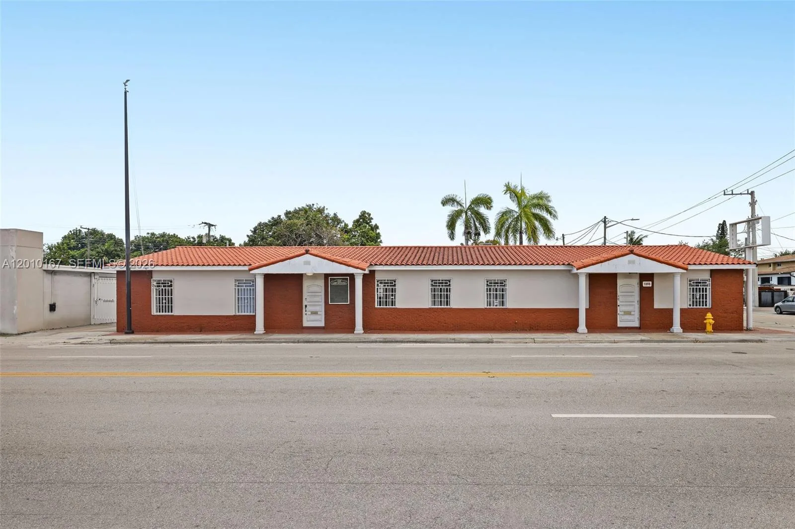 1888 NW 7th St, Miami, FL 33125