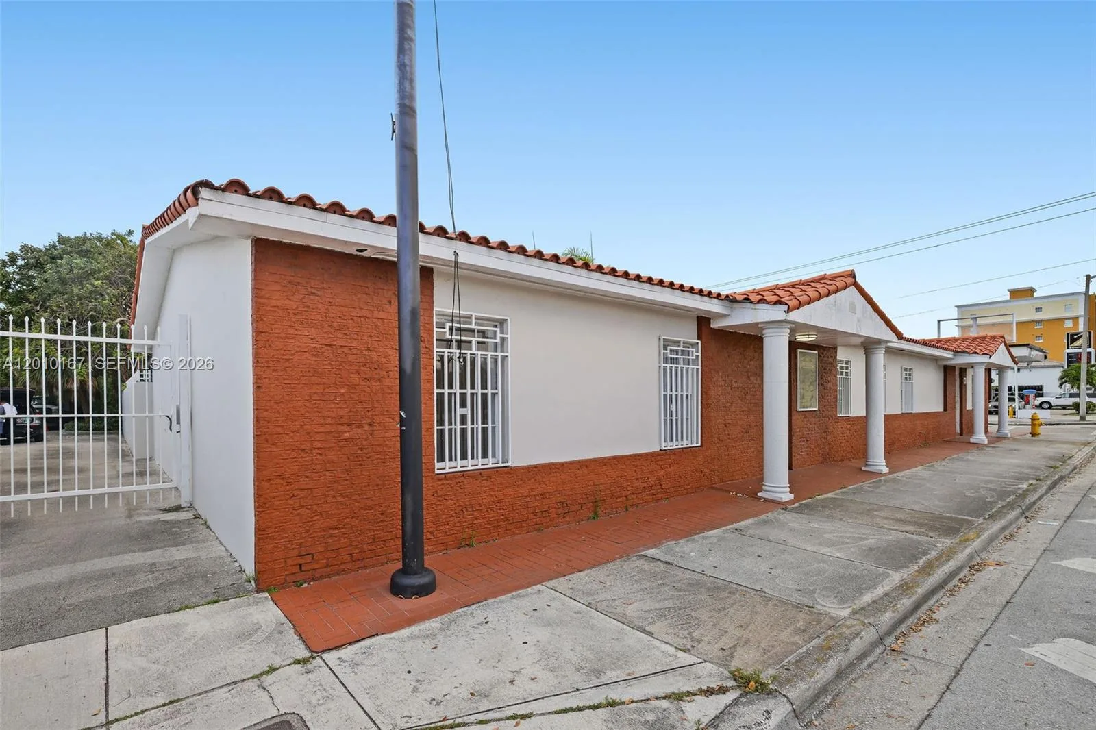 1888 NW 7th St, Miami, FL 33125 photo 4