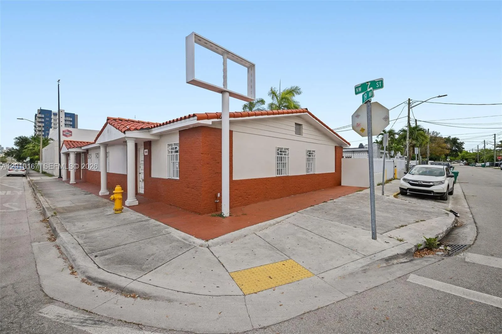 1888 NW 7th St, Miami, FL 33125 photo 5