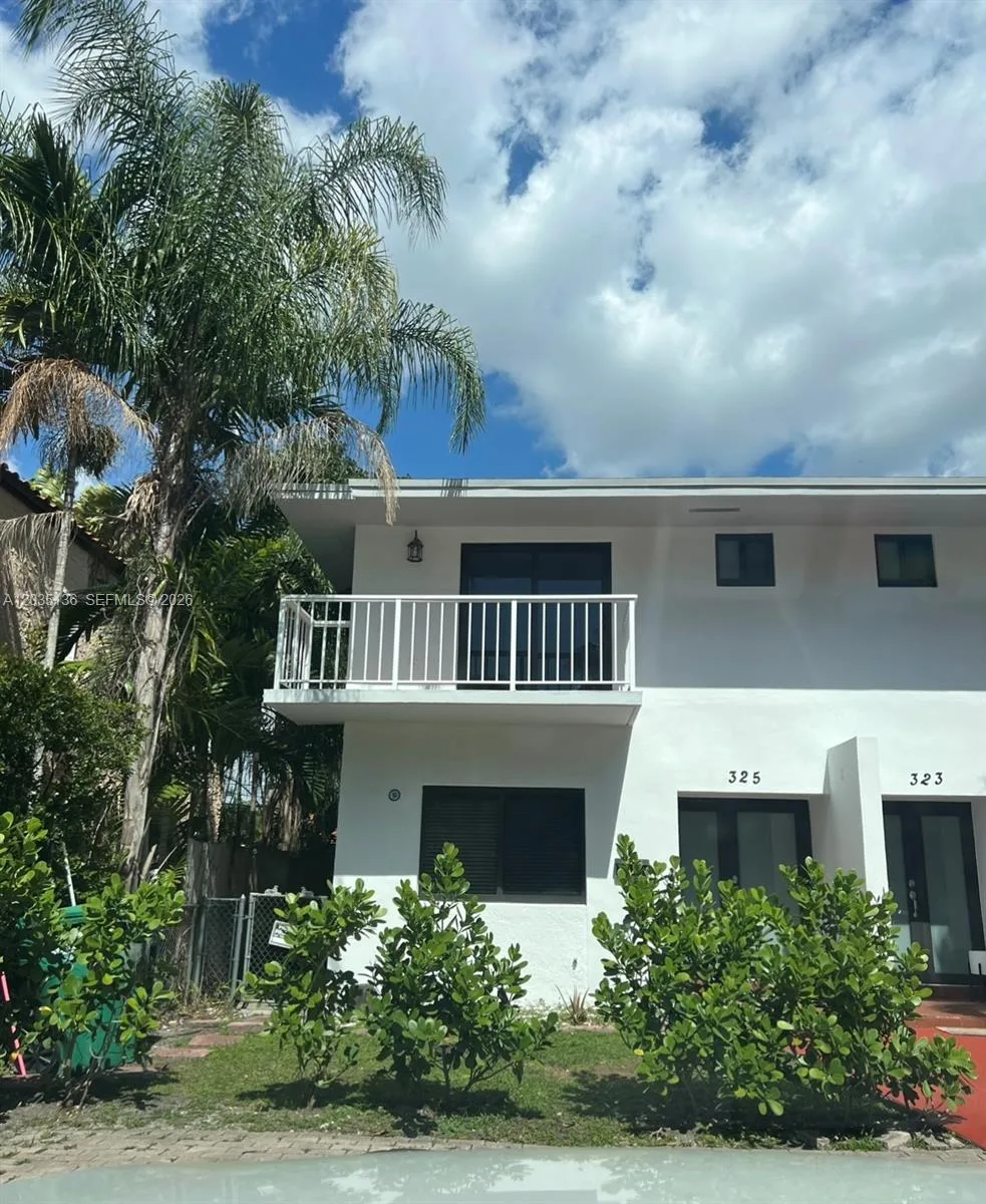 325 MENORES AVE, Coral Gables, FL 33134