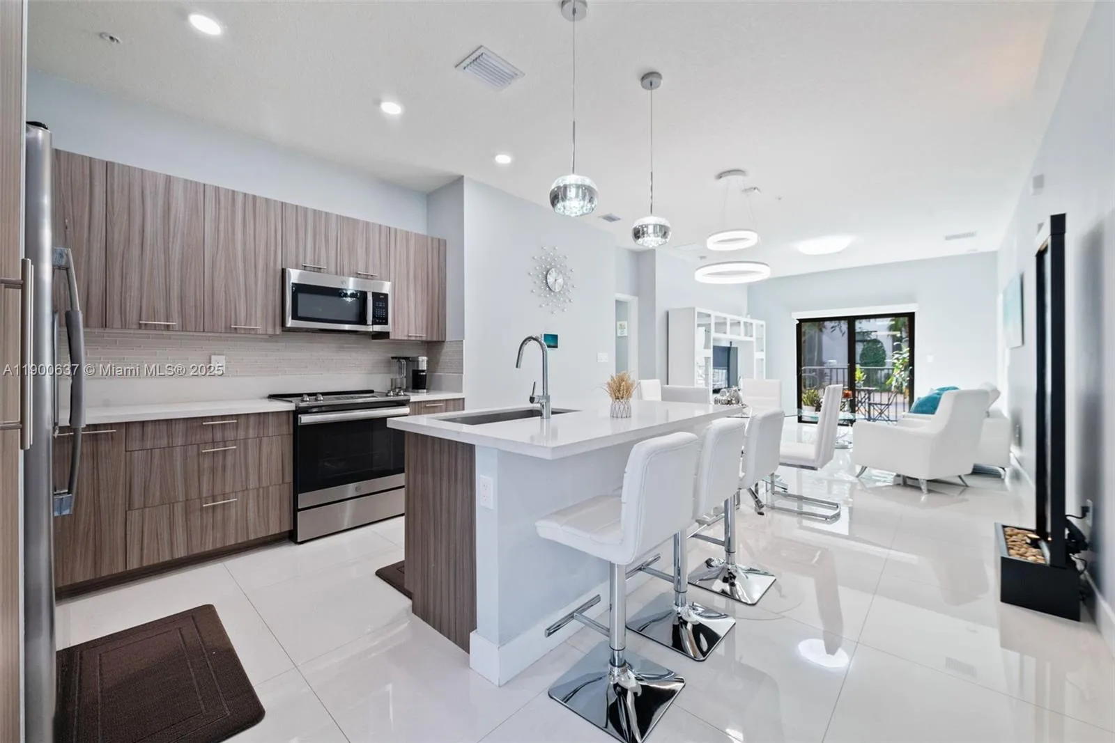 8363 NW 41st St # A-103, Doral, FL 33166 photo 3