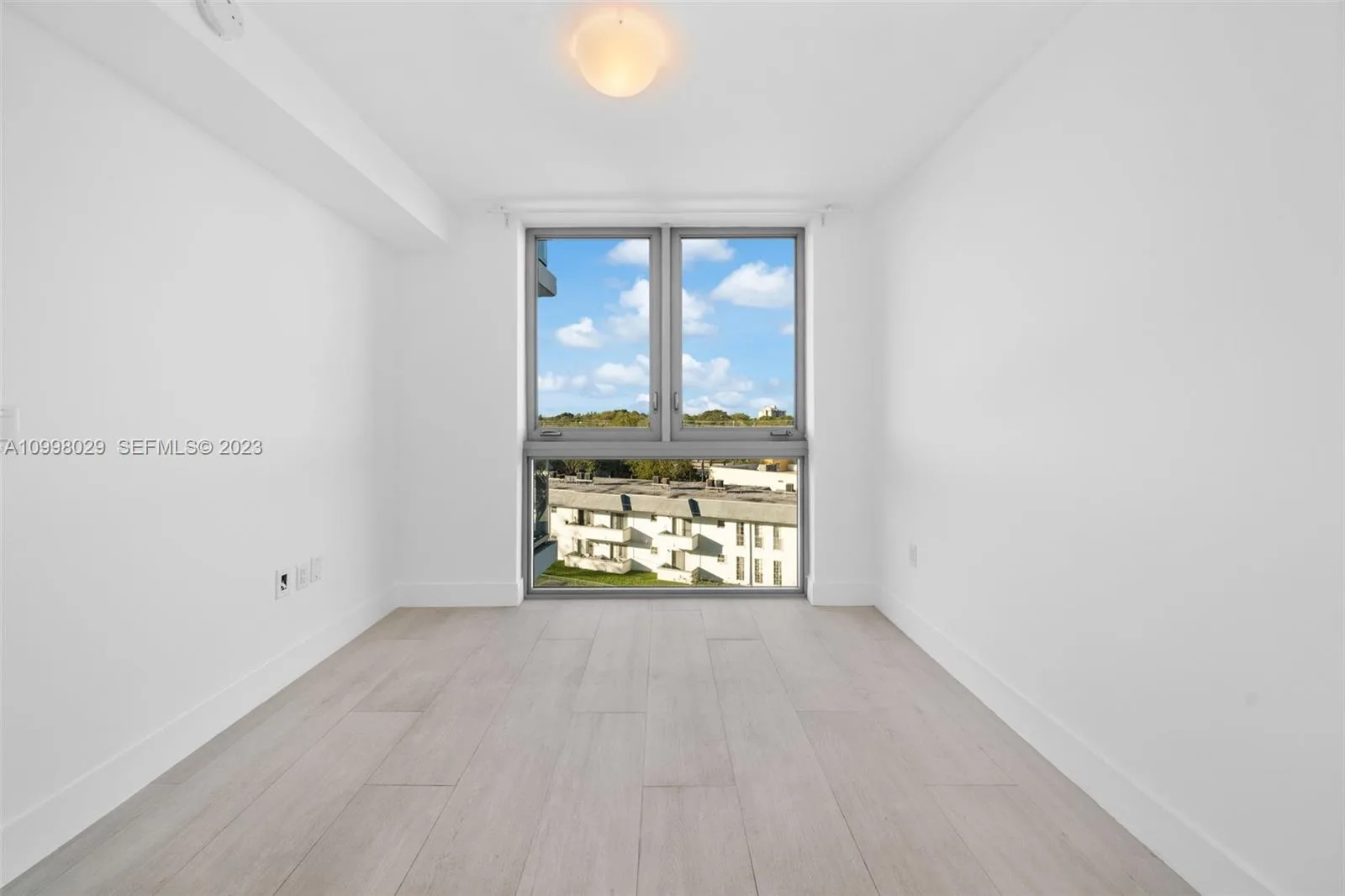 13800 Highland Dr # 504, North Miami Beach, FL 33181 photo 12