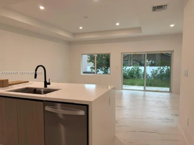 1521 NW 94th Way # 1, Coral Springs, FL 33071
