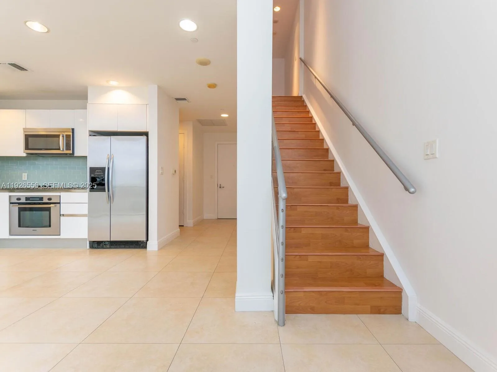 1050 Brickell Ave # 606, Miami, FL 33131 photo 11