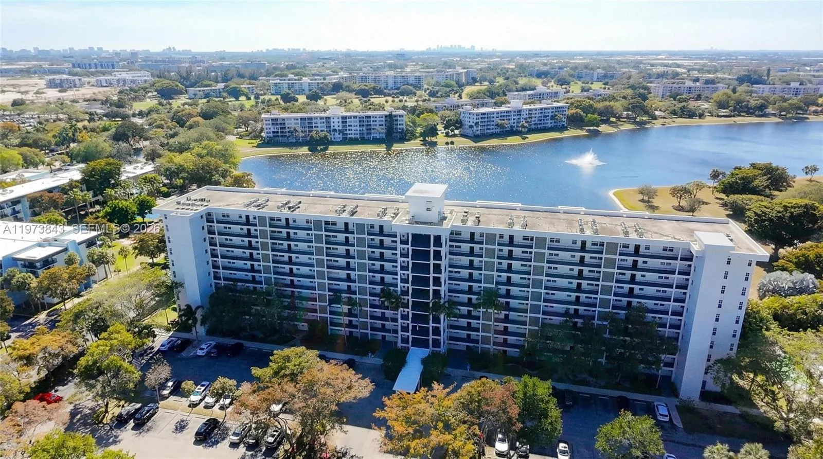 2900 N Course Dr # 804, Pompano Beach, FL 33069