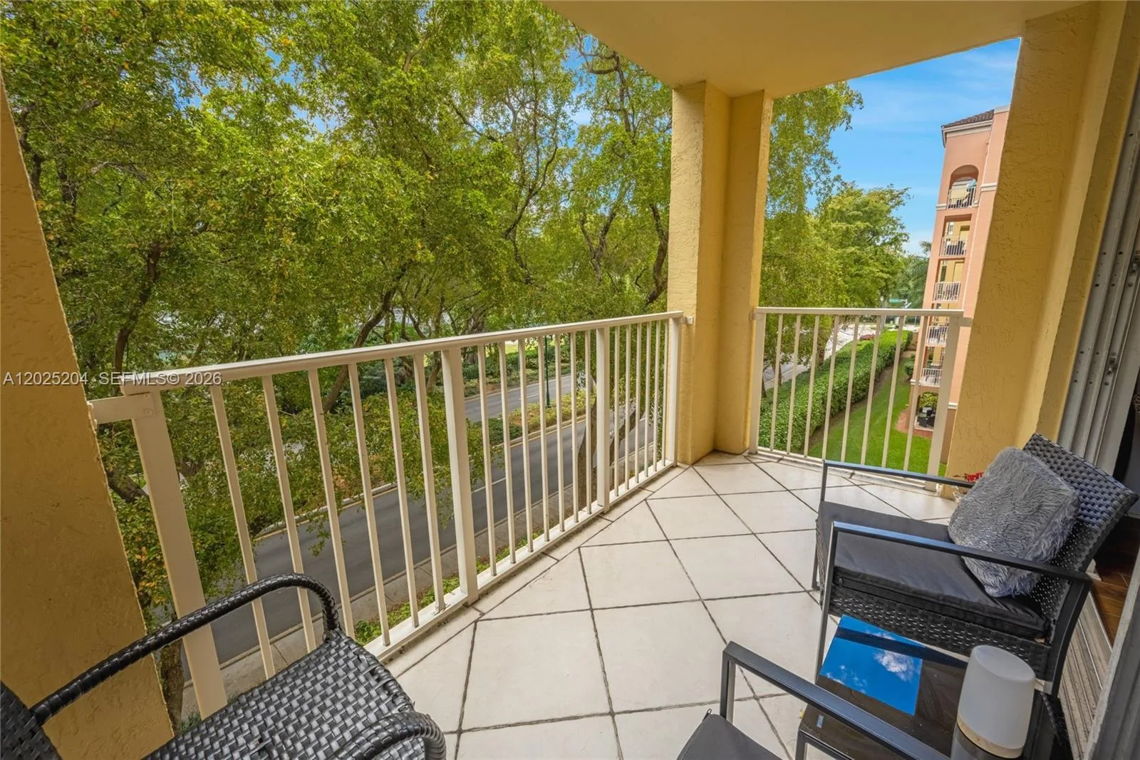 19555 E Country Club Dr # 8408, Aventura, FL 33180 photo 10